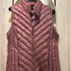 32 Degrees Mauve Puffer Vest